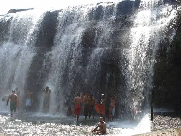 Thriparappu falls